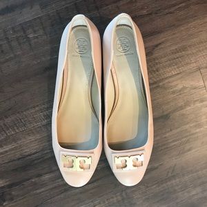 Tory Burch Gigi nude flats